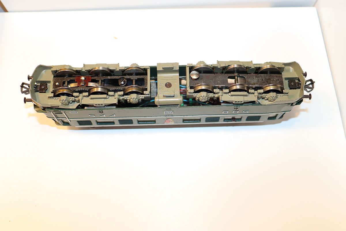 Fleischmann 1334, electric locomotive Ae 6/6 of the SBB-CFF, E11412, green, metal, DC, for gauge H0, see pictures