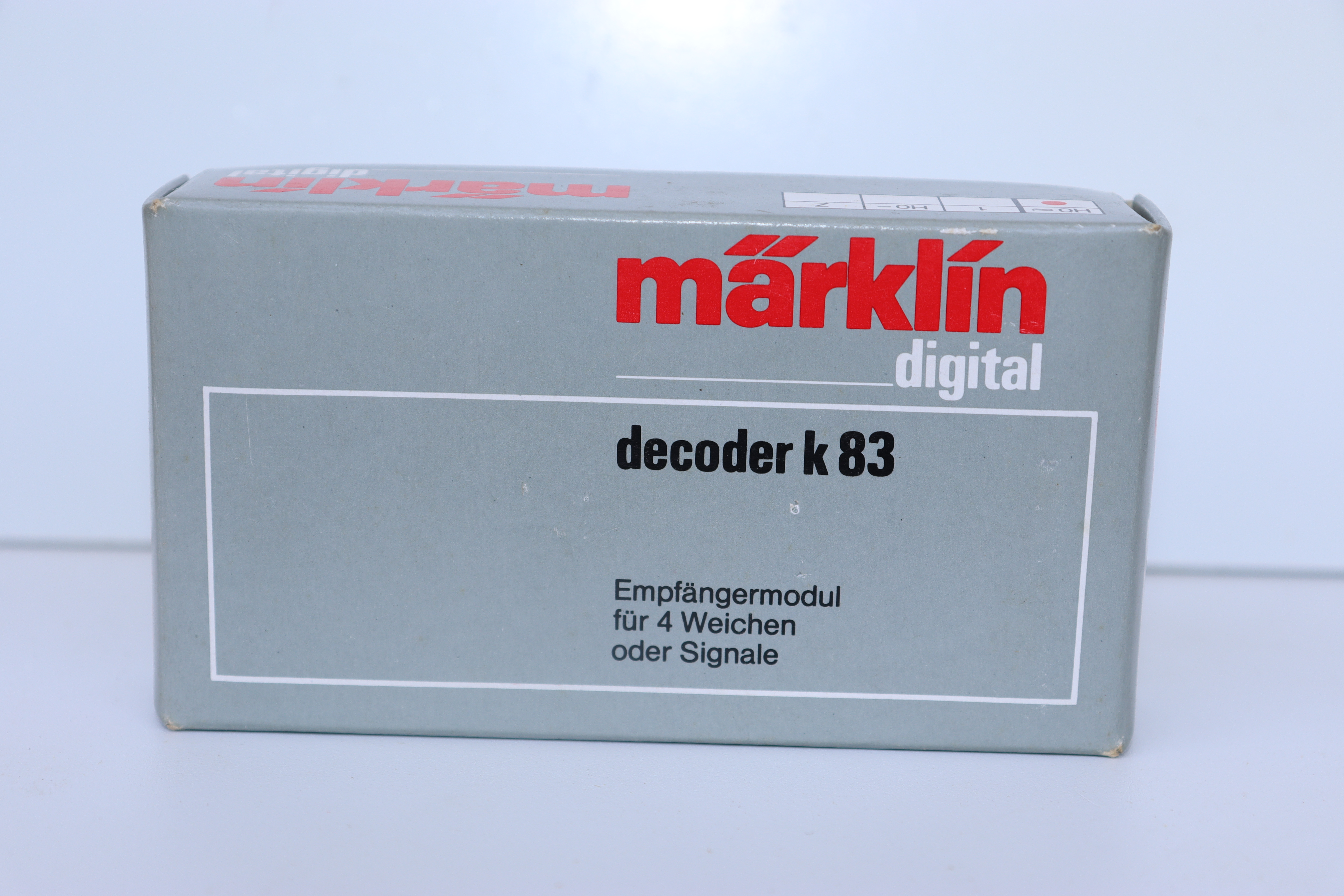 Märklin 6083, Decoder k 83 für Weichen Signale und Entkuppler