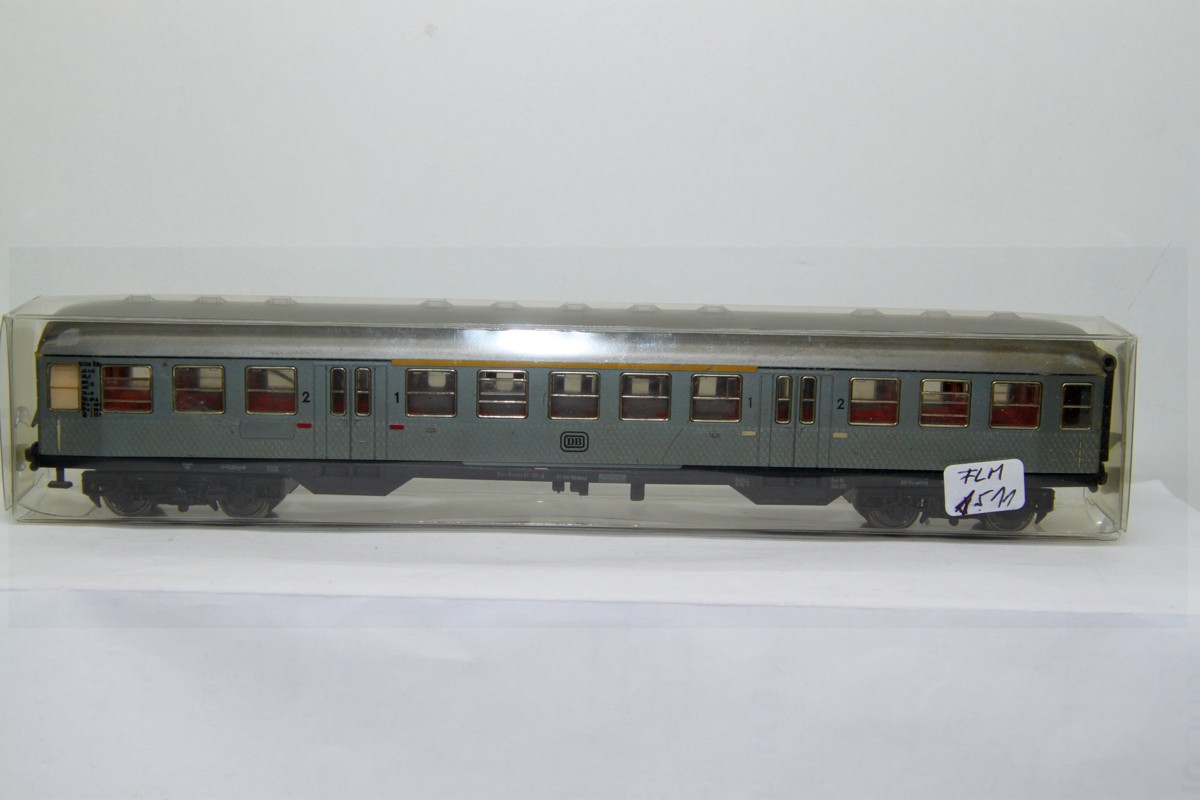 Fleischmann 1511, Silberling 1./2.Klasse der DB, Epoche.4, DC, Spur H0, mit Ersatzverpackung,