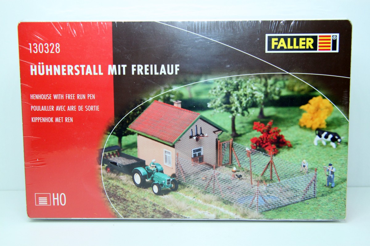Faller 130328, Chicken coop with free run kit, for H0 gauge, with original packaging