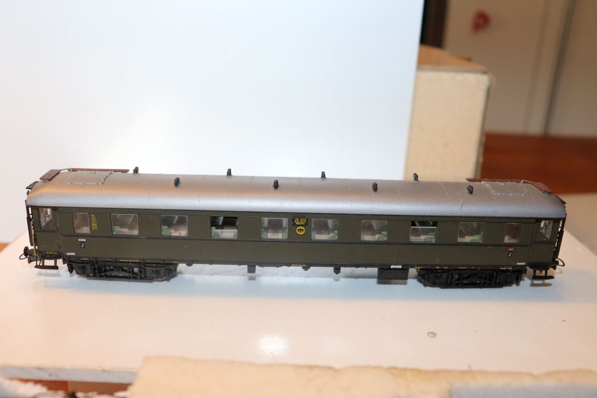 Roco  43032, Zugset Personenzug der DRG,  mit Elektrolok E44 064 und drei DRG-Personenwagen