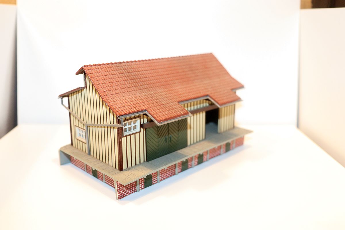 Modellbau SW20273, warehouse, (already assembled from kit, the item comes from a dismantled layout), for H0 scale,