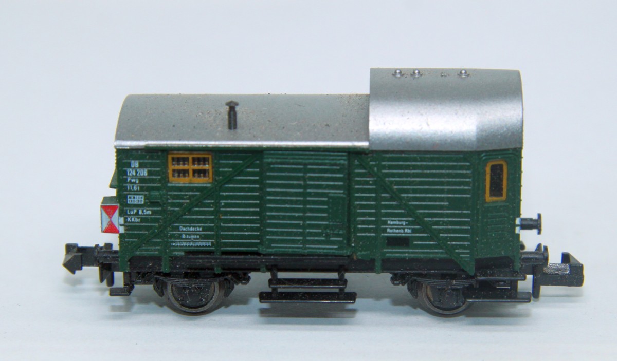 Fleischmann 8301, goods train escort wagon, green,