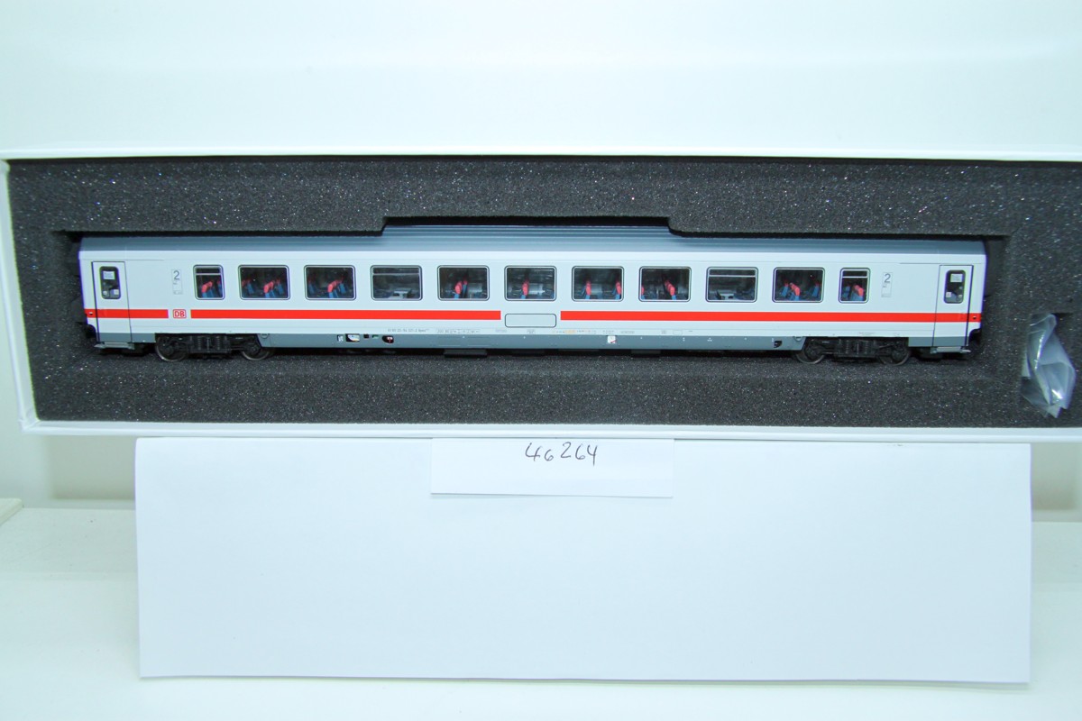 LS 46264, 2nd class high capacity coach of the class Bpmbz 291.5, ICE-white without FIS
