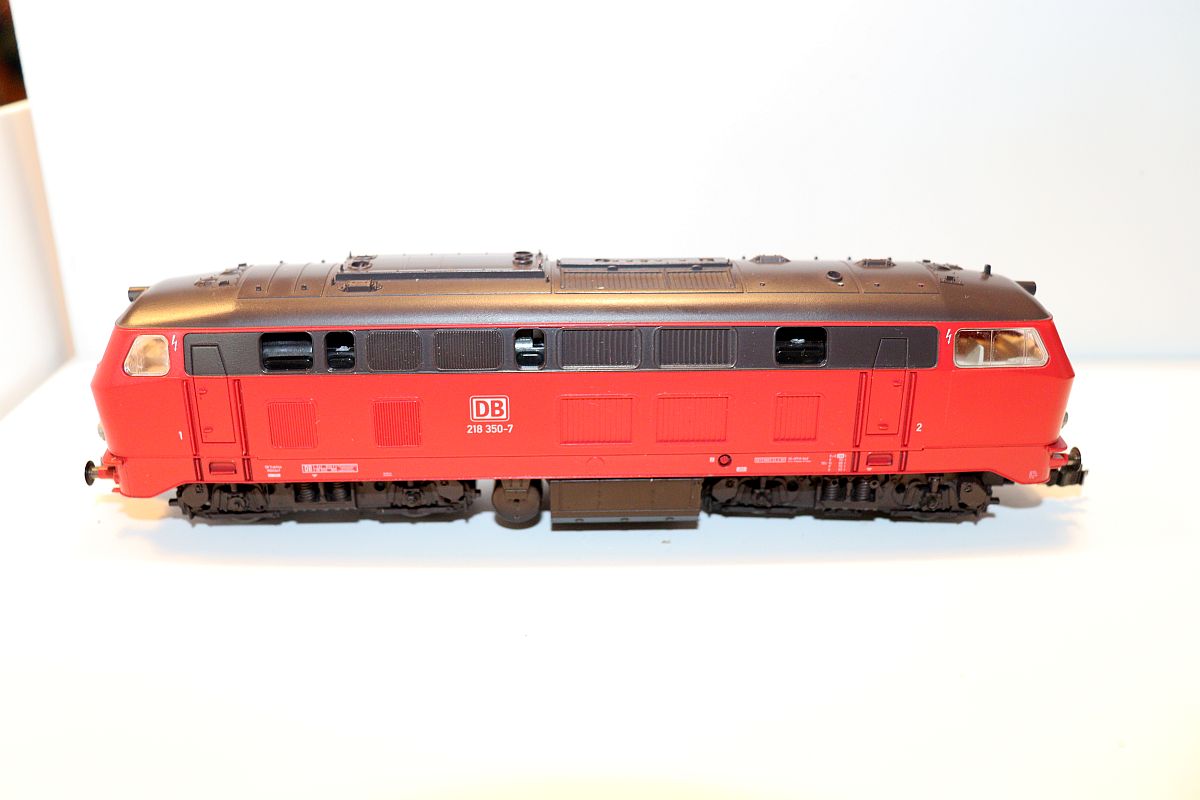 Fleischmann SW20796, Diesellok BR 218 350-7 der DB, rot/schwarz, DC, Spur H0,
